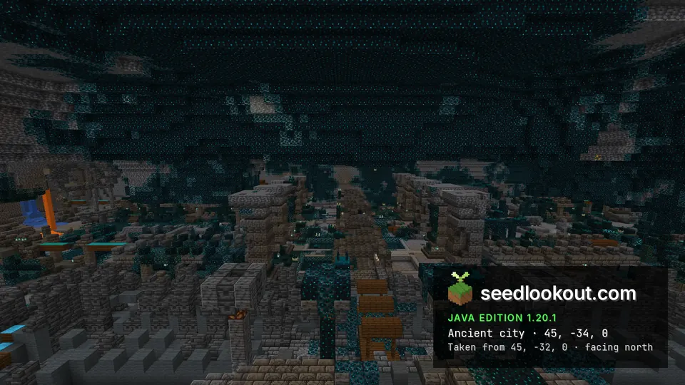 Ancient city of deepslate walls and sculk under a dark cave ceiling, Minecraft Java 1.20.1