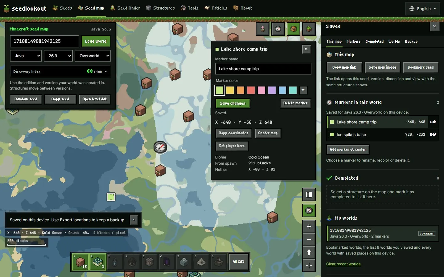 Mapa ziaren na komputerze z otwartym panelem Zapisane, zawierającym dwa znaczniki, oraz widokiem edycji jednego z nich z nazwą, próbkami kolorów, współrzędnymi i przyciskiem Usuń znacznik. Zrzut mapy ziaren dla ziarna 17108149081942125, Java 26.3, Overworld; przewidywanie modelu.